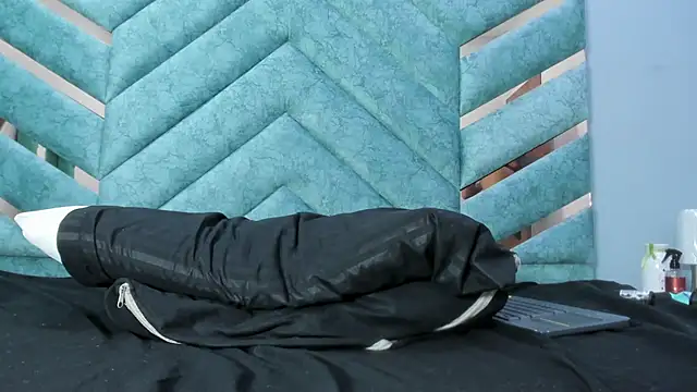 angelinejolie - AngelineJolie's free webcam