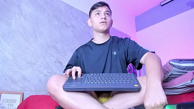 badkenn - Badkenn's free webcam - UK Sex Cams