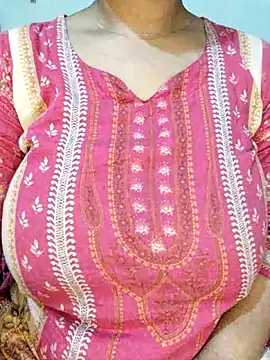 Webcam Model (Nilanjona-Ray)  is live.Free join now!