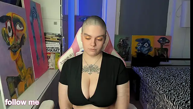 enigmastella - Enigmastella's free webcam