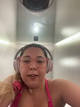 brooklynivy - Brooklynivy's free webcam