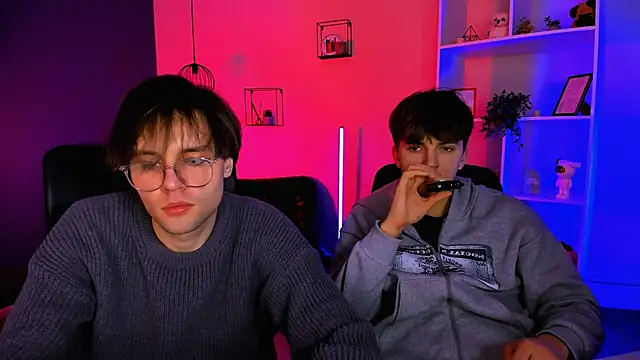 travis_wolf_ (Ask my age) - doggy style