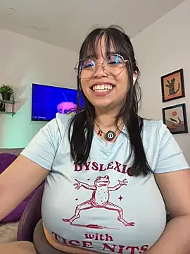 Webcam Model (tati_reyess)  is live.Free join now!