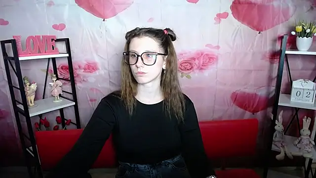 lilianashine - LilianaShine's free webcam