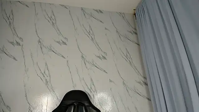 Webcam Model (angelGgold)  is live.Free join now!