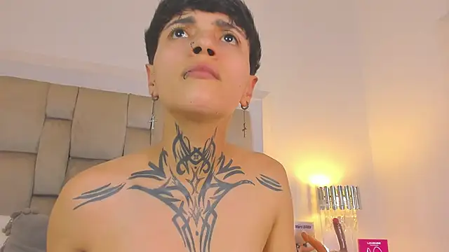 b3k_afrodict - B3k_afrodict's free webcam - UK Sex Cams