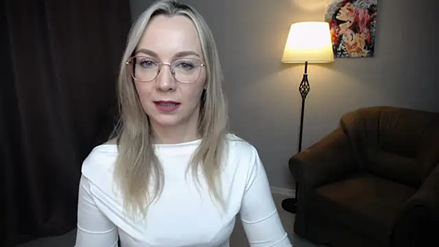 ava_elior - Ava_Elior's free webcam - UK Sex Cams