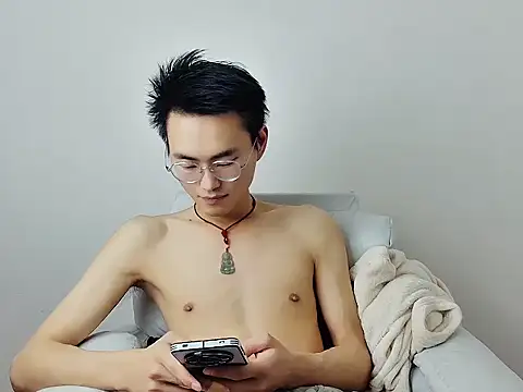 aint686 (M young) - 十年打工无人闻、一朝直播天下知！