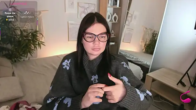 millybrown - Millybrown's free webcam