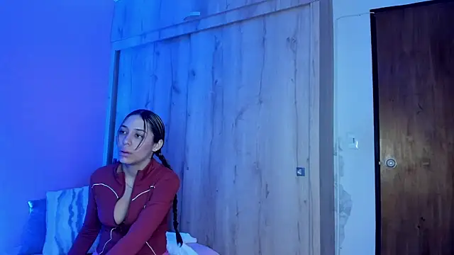 tania_06 - TANIA_06's free webcam - UK Sex Cams