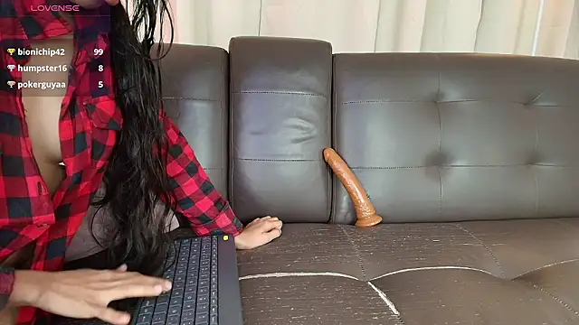 nelly_willd - Nelly_willd's free webcam