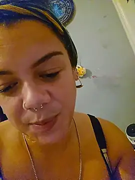 Webcam Model (GoddessChantelle)  is live.Free join now!