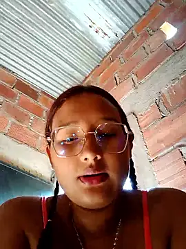 Webcam Model (young_dairy01)  is live.Free join now!