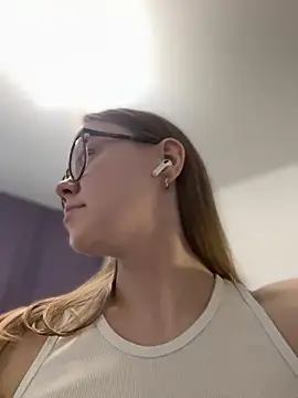 _cherrybloom_ - _CherryBloom_'s free webcam