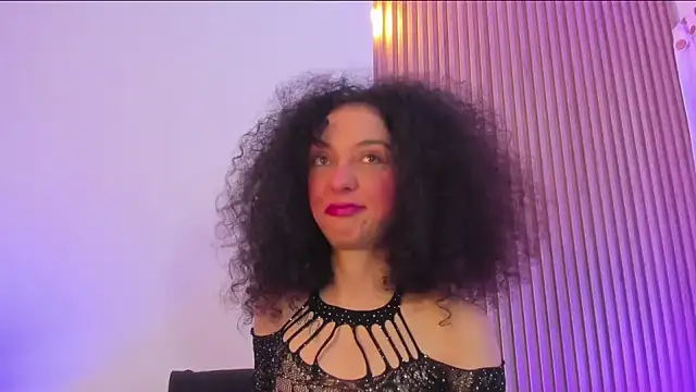 curlyweeds1 - Curlyweeds1's free webcam