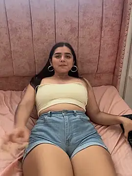 Webcam Model (salomecute21)  is live.Free join now!