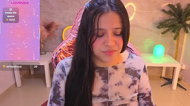 aria_ch2 - Aria_ch2's free webcam