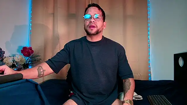 lucasgaeel (Ask my age) - cum show