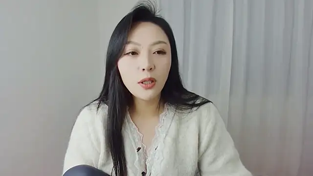 cxin-- - Cxin--'s free webcam