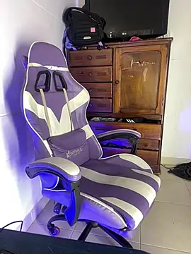 yankees_xxx (M young) - naked me🍆👀