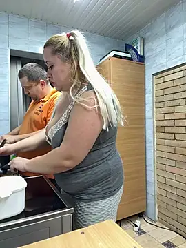 sabinasweety - SabinaSweety's free webcam