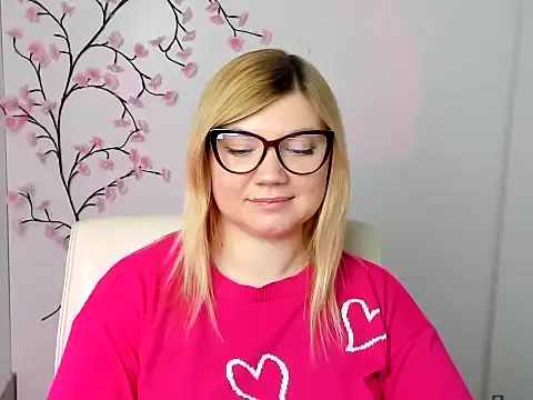 lola_moree - Lola_moree's free webcam - UK Sex Cams