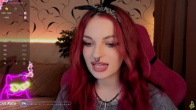 bratziedarsie - BratzieDarsie's free webcam