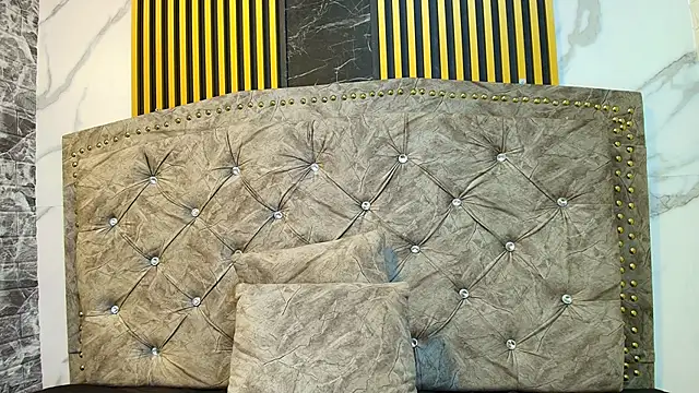 salome_cruxx - Salome_cruxx's free webcam - UK Sex Cams