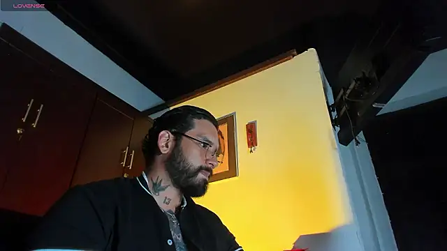 camilogray_ - CamiloGray_'s free webcam - UK Sex Cams