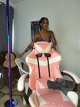 jxxxa2 - Jxxxa2's free webcam - UK Sex Cams