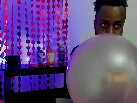 benhtenblack25 - BenhtenBlack25's free webcam - UK Sex Cams