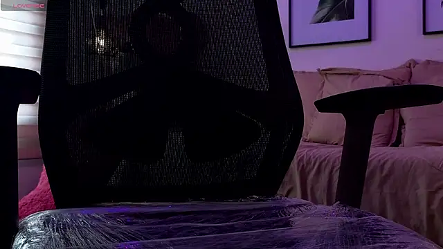 nickyvg - Nickyvg's free webcam - UK Sex Cams