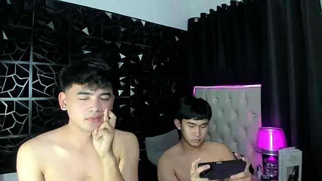 spoiledmycock - Spoiledmycock's free webcam