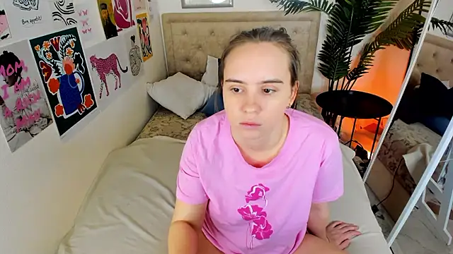 lika_0ne - Lika_0ne's free webcam