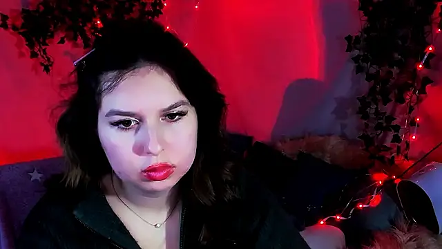 chloericc - ChloeRicc's free webcam