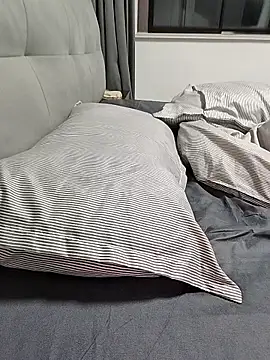 micai_fengbei - Micai_fengbei's free webcam