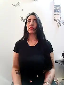 Webcam Model (christine-x)  is live.Free join now!