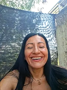 Webcam Model (maturexxxnaughty) is live