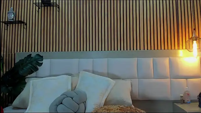 roseaurora - Roseaurora's free webcam