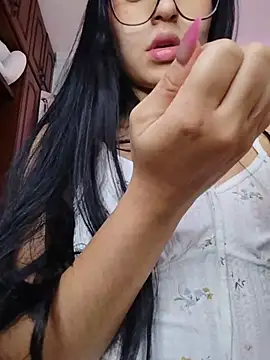 Webcam Model (SamantaaJoness)  is live.Free join now!