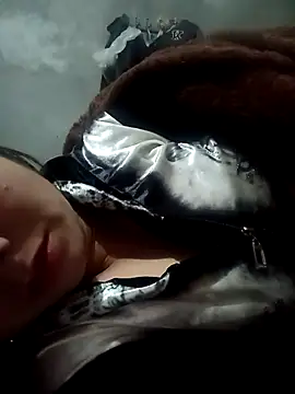 vangkt-cute - Vangkt-cute's free webcam