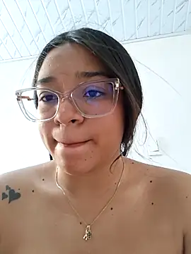 -vickky - -VICKKY's free webcam