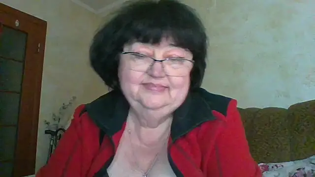 milasky5303 - MilaSky5303's free webcam