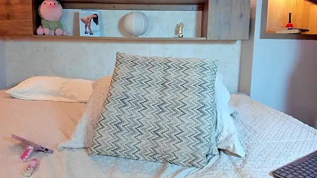 emilly_beaumont - Emilly_Beaumont's free webcam