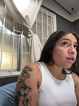 alyha_cortes - Alyha_Cortes's free webcam