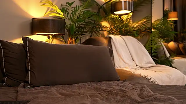 _keeti_ (F young) - riding a torso