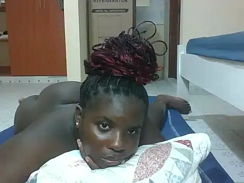 hotebbbyy - Hotebbbyy's free webcam