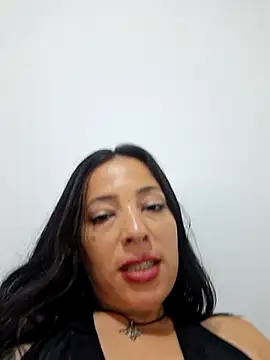 gia_gold - Gia_Gold's free webcam