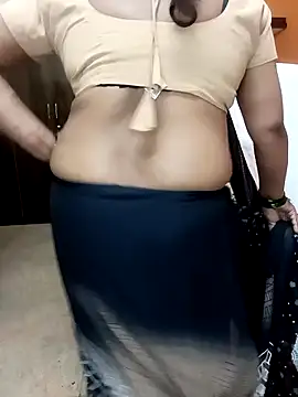 chandini_telugu (F milf) - Boobs show