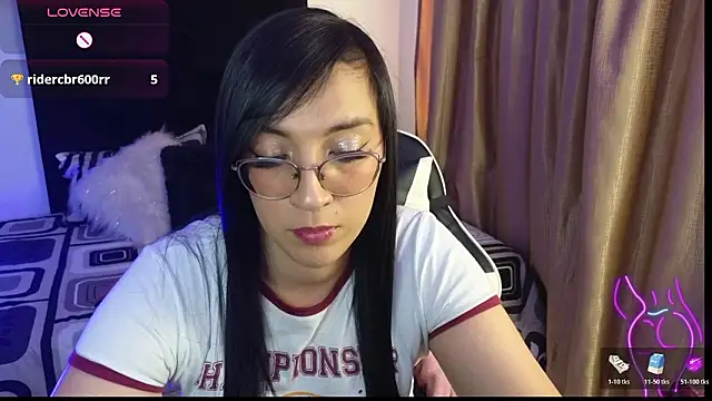 majuu__ - Majuu__'s free webcam